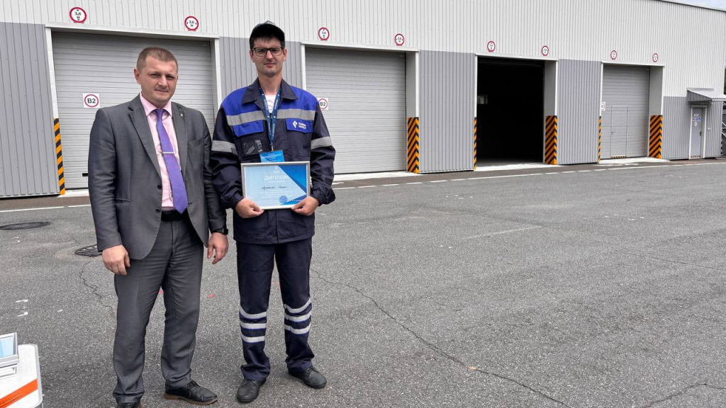 photo_5206528355040616153_y (1).jpg